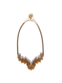 Collar plexiglass dorado con cadena