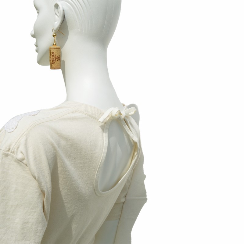 T-shirt ruffles and lace back detail, and cork earrings