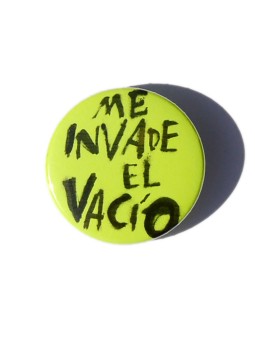 badge The-void-invades-me-pin