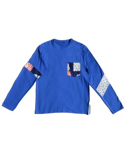 Camiseta azul manga larga con insertos estampados y bolsillo