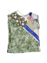 Top made in patchwork of different fabrics.
