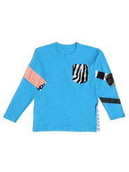 Turquoise T-shirt with a printed inserts and pocket