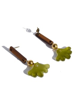 Pendientes madera y plexi verde