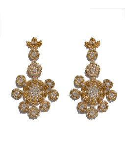 Abril & Sandoval white and gold beads earrings x San Fabrizzio