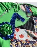 Sudadera verde con frontal de patchwork y transparencias