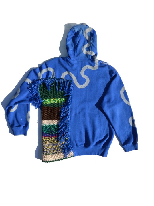 San Fabrizzio Blue sweatshirt with pockets and side in hand-knitted st