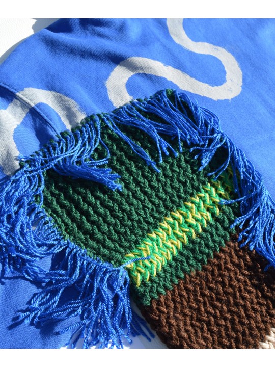 Sudadera azul con bolsillos y lateral en en punto de San Fabrizzio