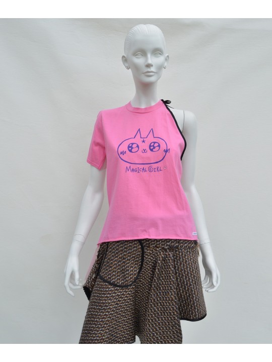 T-shirt in collaboration with Indi & Lala 08