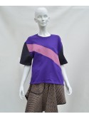 Camiseta morada con raya rosa y mangas denim de San Fabrizzio