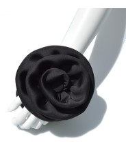 Pulseta Flor Neopreno en color negro de Celina Martin