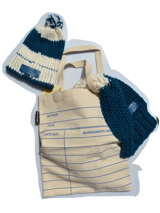 San Fabrizzio Beanie Hat in blue and cream