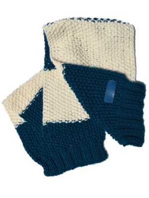 San Fabrizzio Handmade scarf, in colors cream and blue